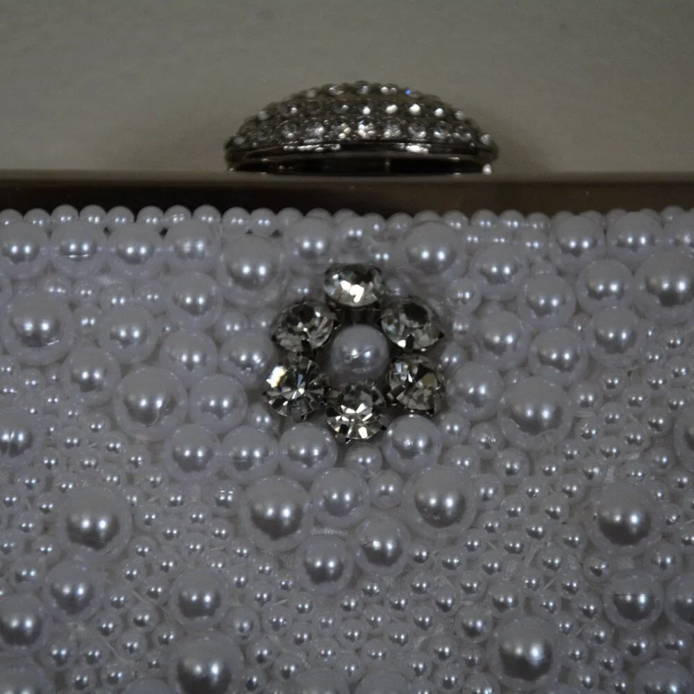 Elegant White Pearl Clutch - Picture 5 of 14